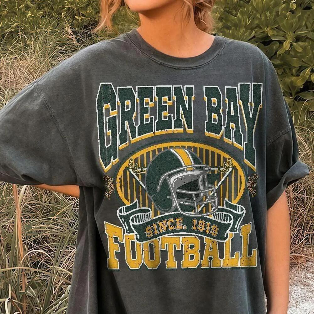 Green Bay Football Retro Style 90s Graphic Fan Gift Tee